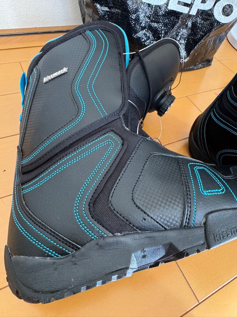 キスマーク　スノーボードブーツ ブラック/ブルー