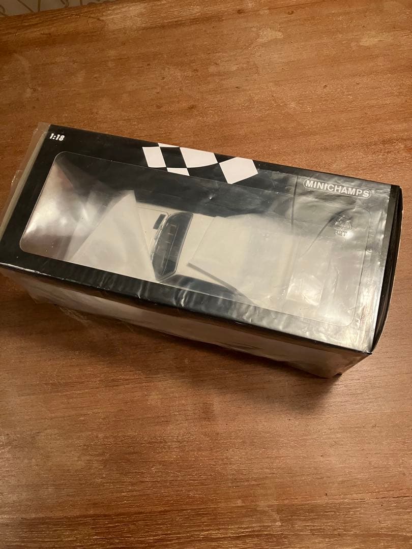 1/18  3.0 CSI（E9）クーペ 1972 ホワイト 希少美品