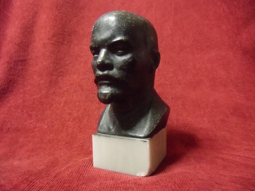 ★ＣＣＣＰ★ソビエト連邦/ソ連軍/ソビエト軍＊イングレーブ入レーニン胸像（実物）