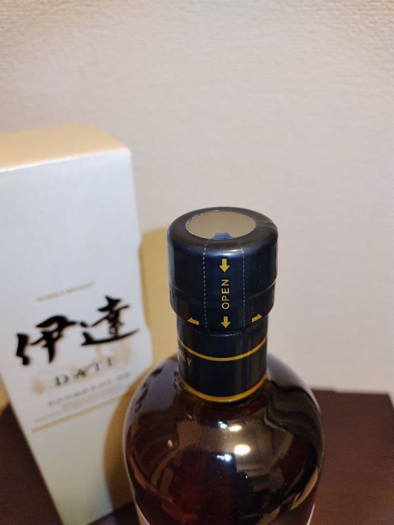 ニッカ 伊達 700ml　送料込み　箱あり　新品