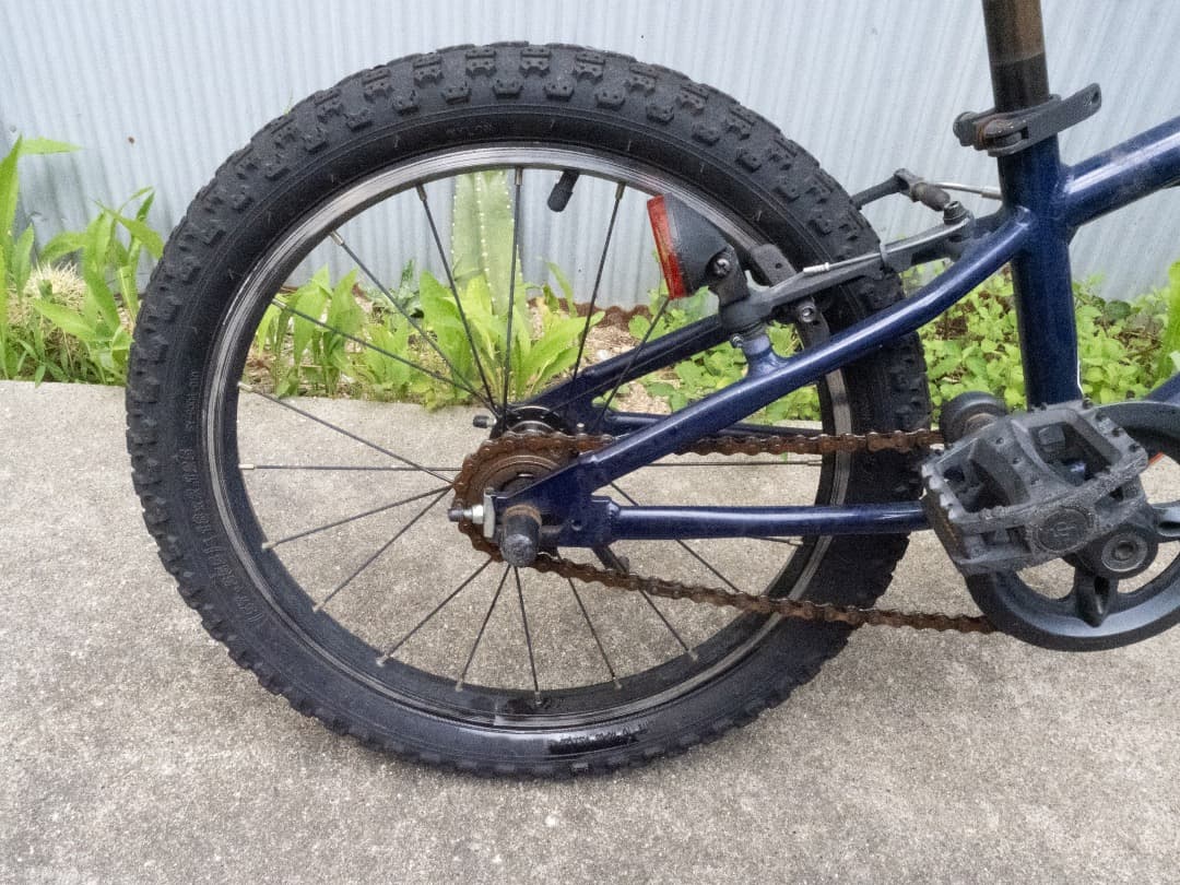 ヨツバサイクル18インチ キッズバイク ネイビー
