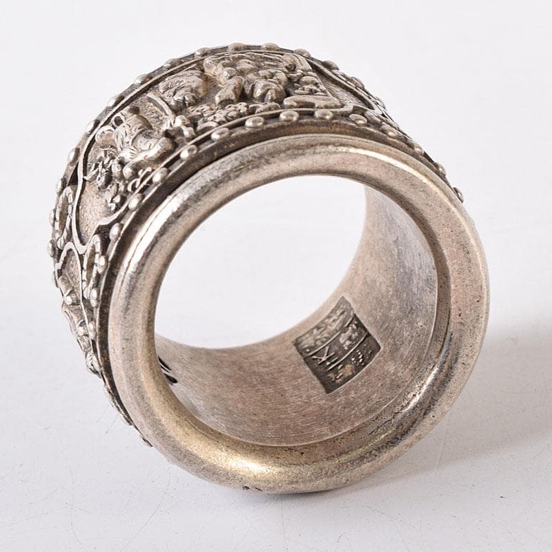 中国　光緒天宝足銀　山水人物彫　板指　重さ約40g　N　7602E