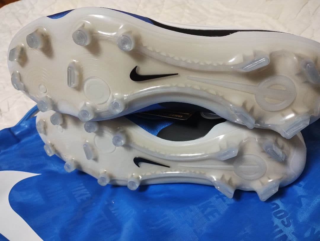 ティエンポ レジェンド 10 エリート FG　２６センチ