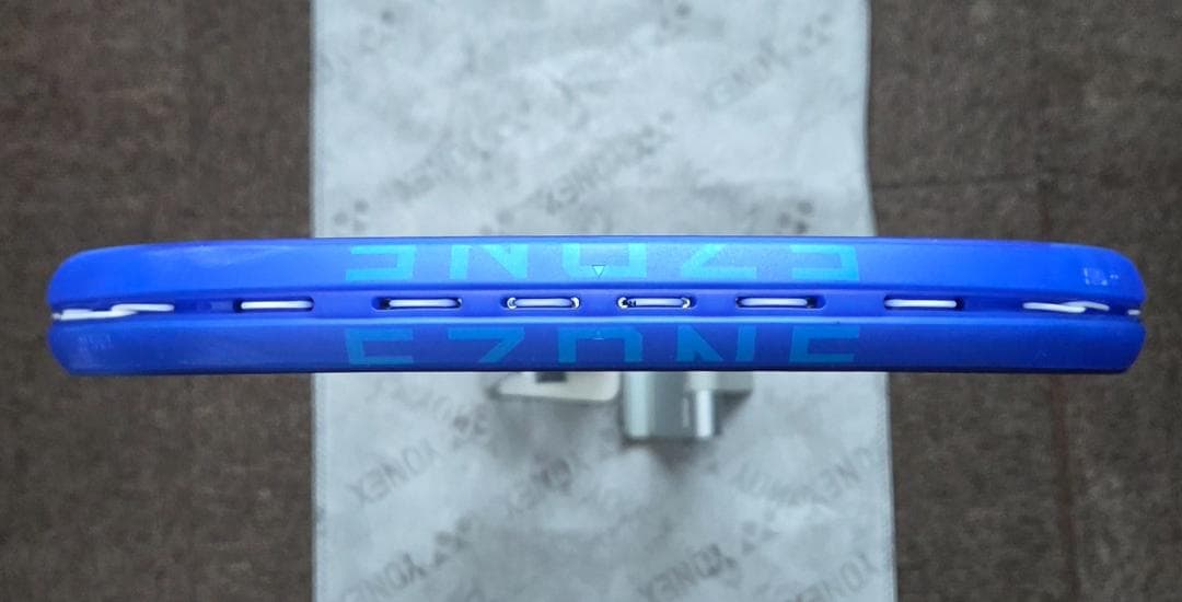 【美品】YONEX EZONE 110 (2025) G1 / ポリツアーレブ張