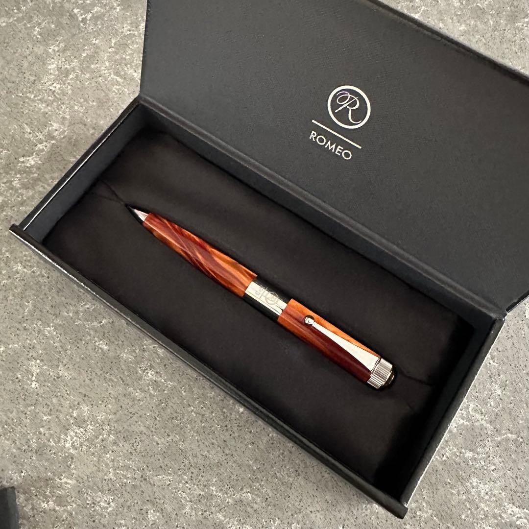 【極上模様・未使用】ロメオ NO.3 イタリアンアンバー 太軸