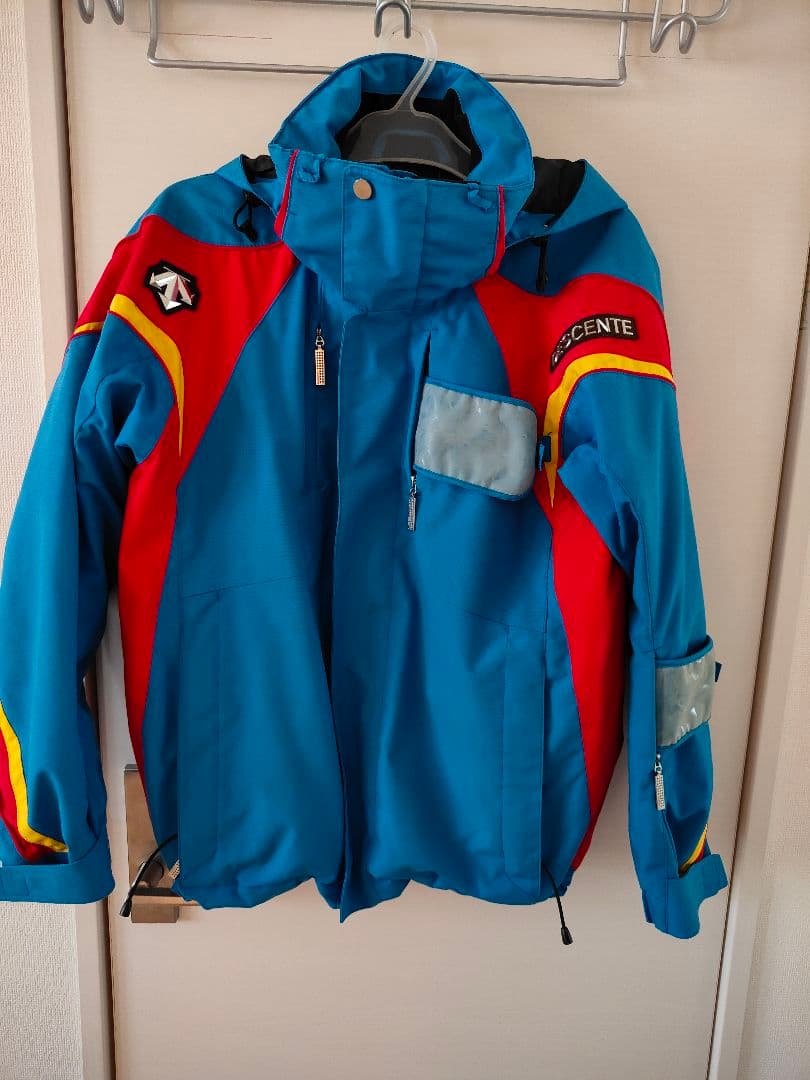 美品　DESCENTE ・デサントスキーウェアセットアップ　上下　メンズＳ
