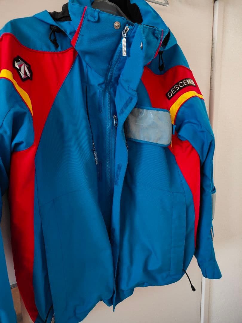 美品　DESCENTE ・デサントスキーウェアセットアップ　上下　メンズＳ
