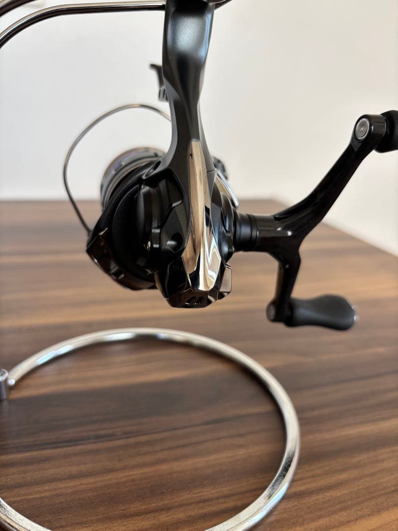 新品未使用　シマノ23 ハイパーフォース LB C3000MDHPG