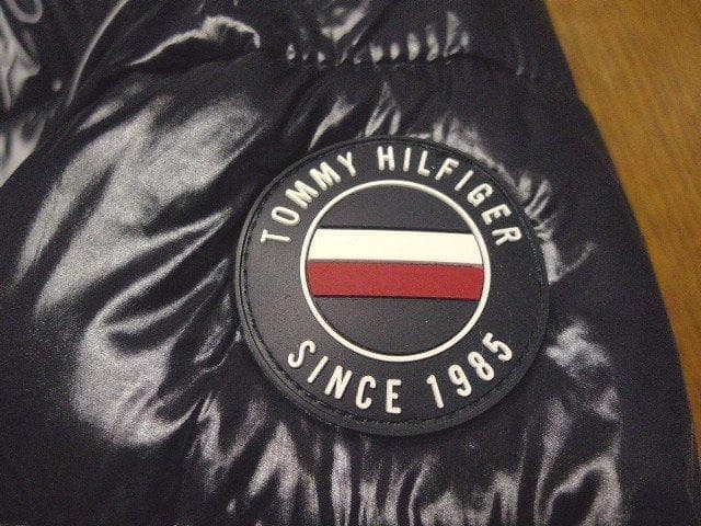 L日本サイズ位新品トミーヒルフィガーUSA限定耐風耐水蓄熱ダウンジャケット同機能