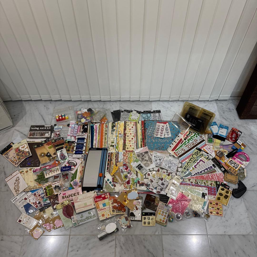 超お得　スクラップブッキング用品大量　12インチペーパー290枚以上　超お得