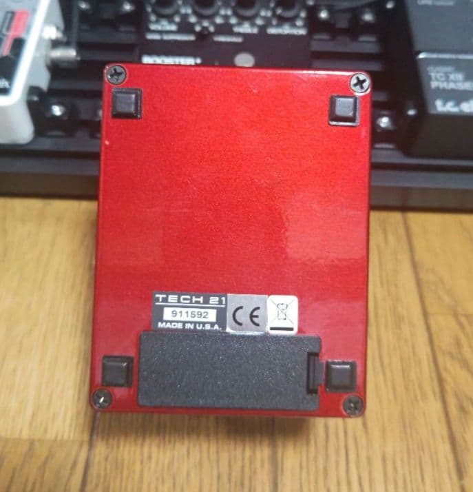 ギター TECH 21 Richie Kotzen OMG