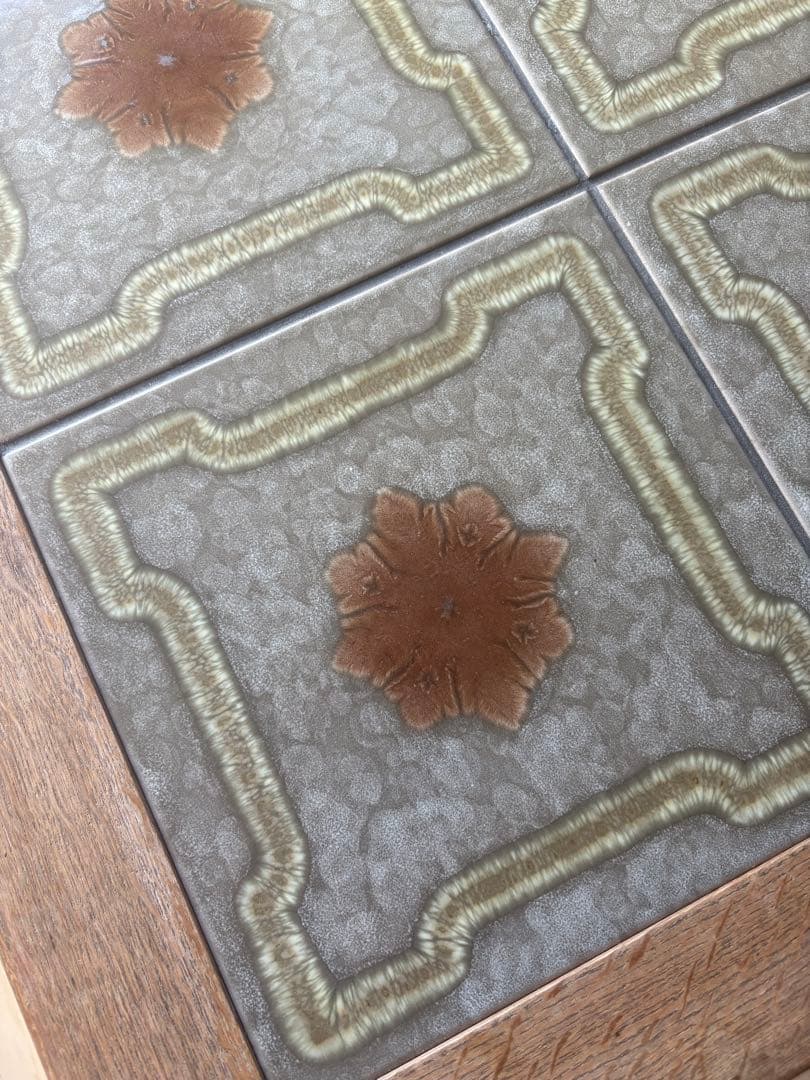 【シャークアタック購入】タイル天板 アンティーク ローテーブル/ヴィンテージ