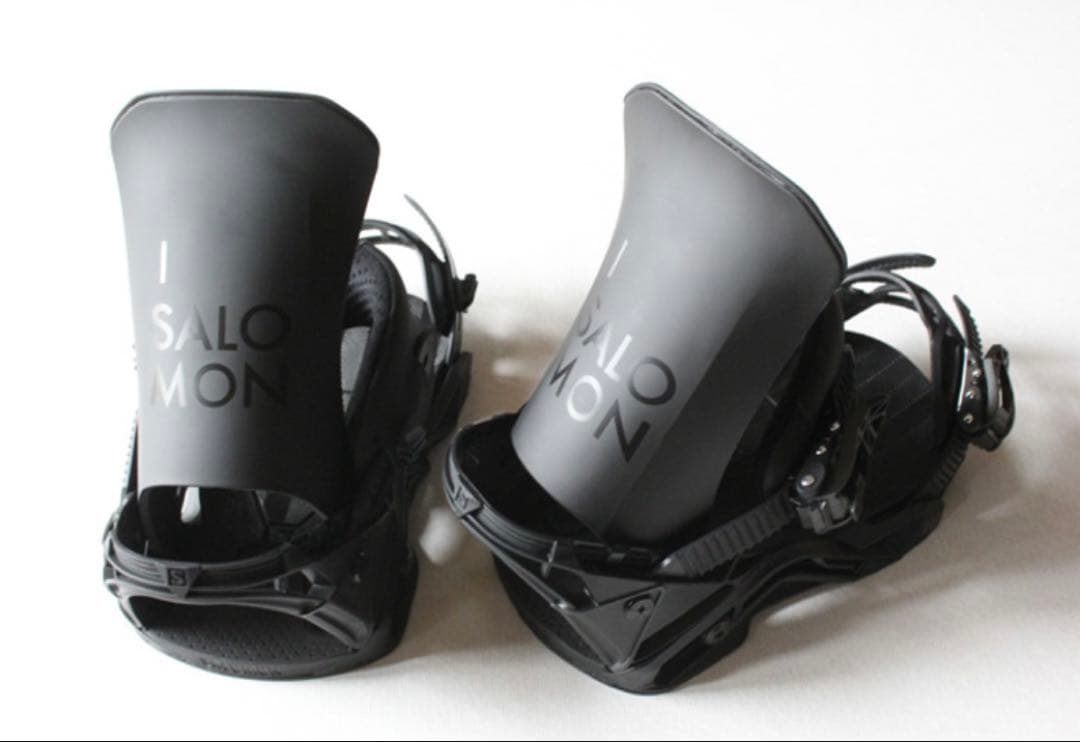 Salomon ディストリクト　シャドウフィット