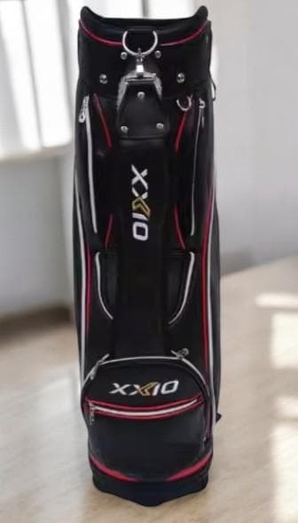 新品未使用展示品/最新XXIO ゴルフ高級キャディバッグ ブラック/レッド