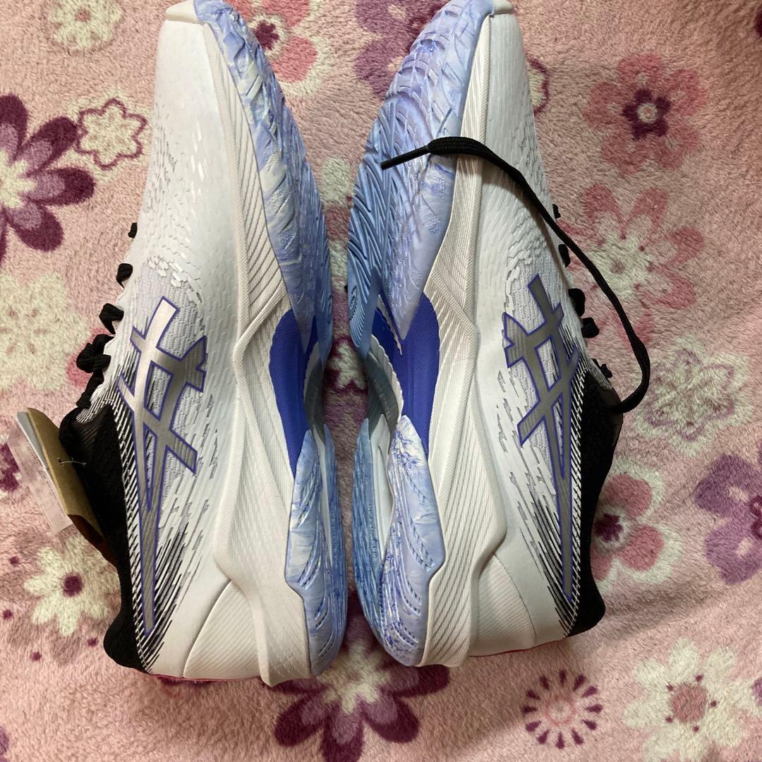 アシックスのバレーボールシューズ