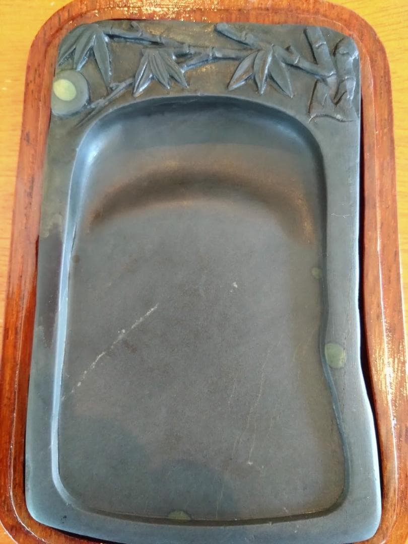 【美品】端渓硯 石眼 彫刻入り ケース付き