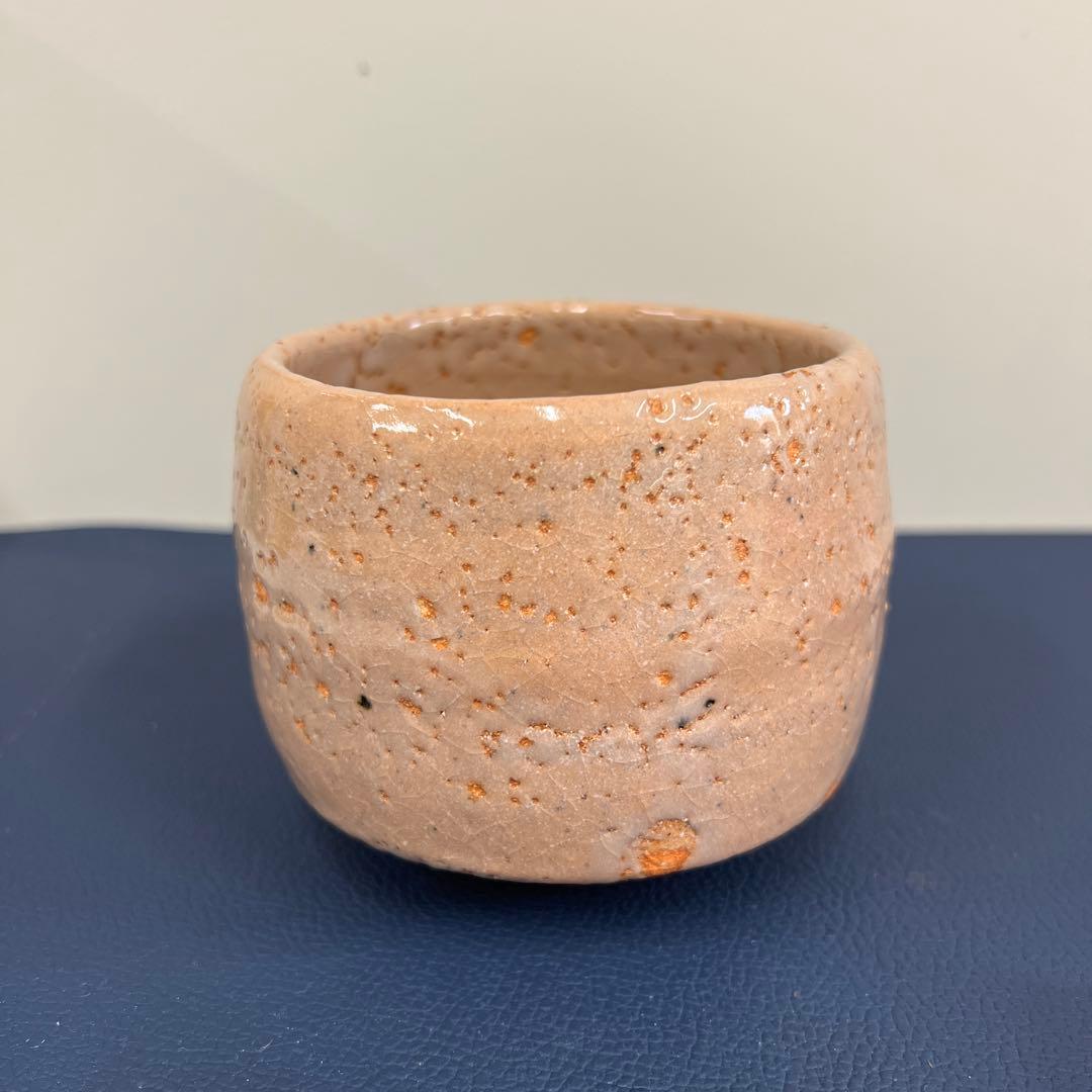 金重巌　灰釉茶碗