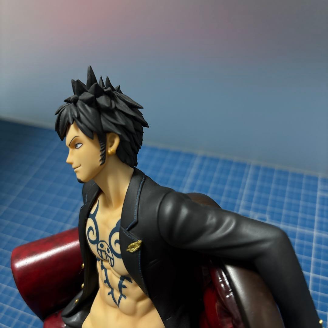 ワンピース　フィギュア　POP トラファルガー・ロー　フィギュア SOC