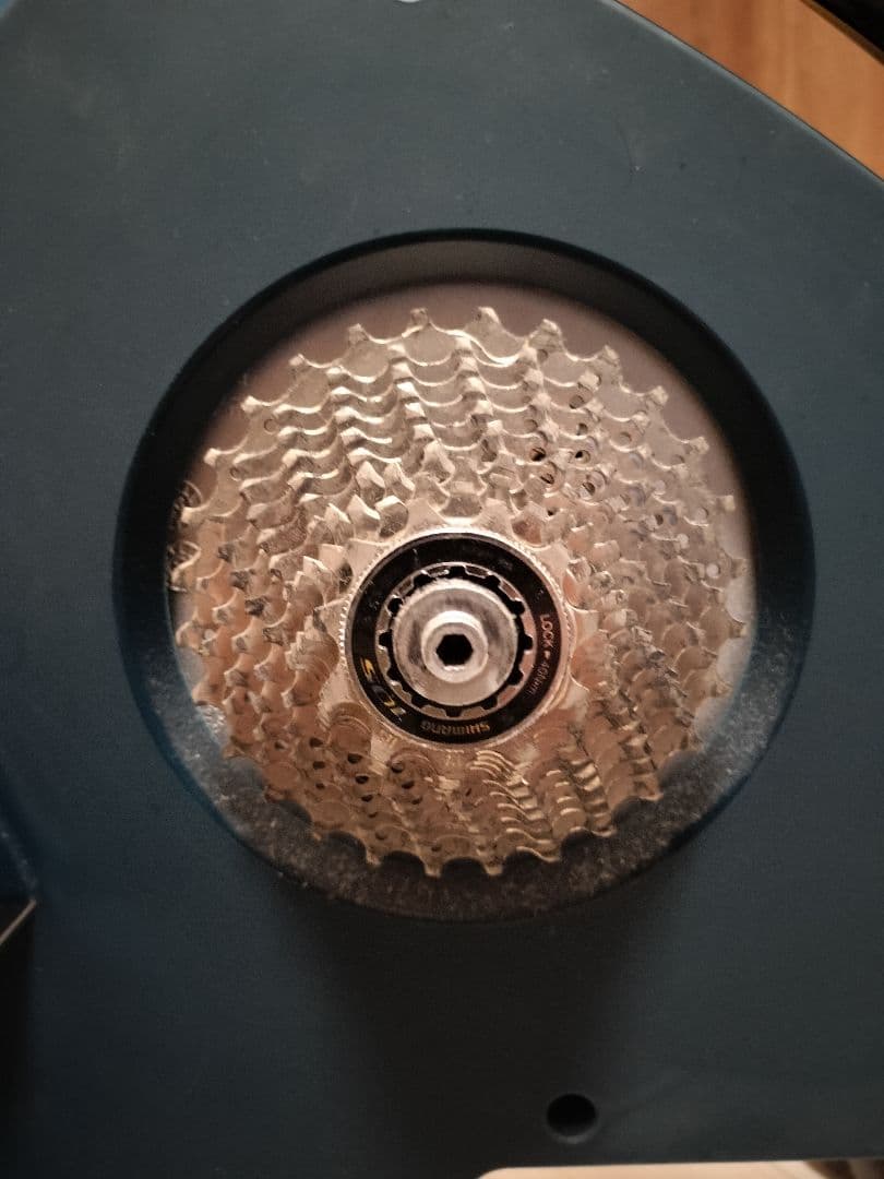 ELITE TURNO ダイレクトドライブ スマートトレーナー