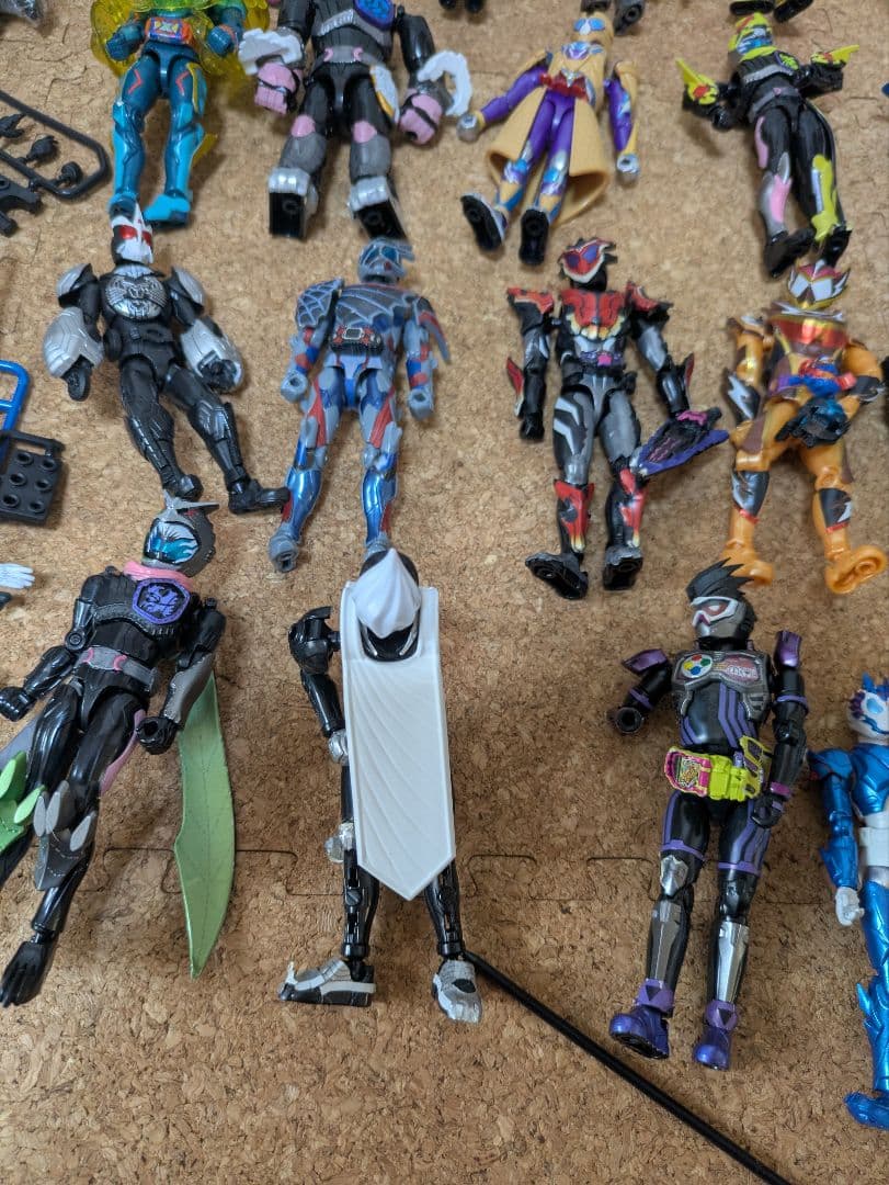 装動　仮面ライダー　ガヴ