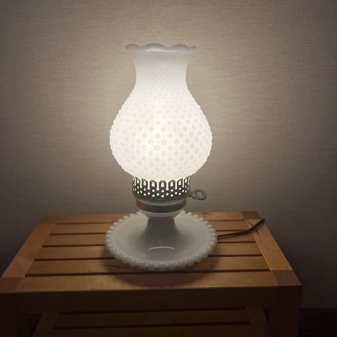 ビンテージランプ　ミルクガラス　ホブネイル　ゴールド