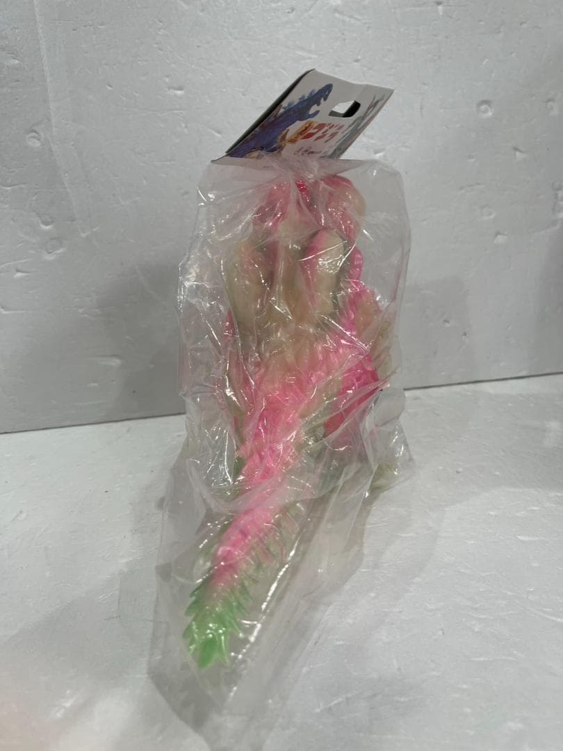 ゴジラ・ストア限定 マルサン ヘドラ350 C-type 夜桜蓄光ver.