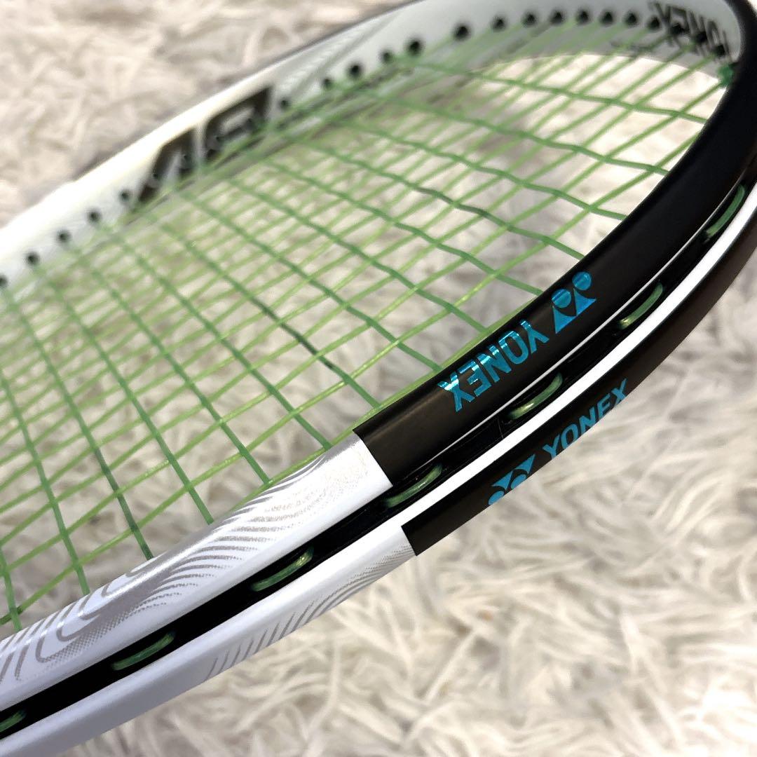 【極美品】YONEX ナノフォース8V ホワイト 軟式 ラケット
