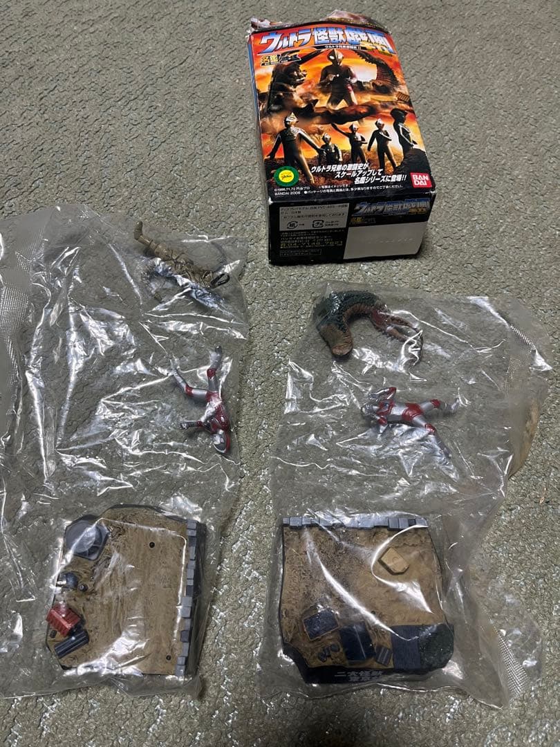 新品未使用 ウルトラ怪獣戯画　二大怪獣東京を襲撃決戦！怪獣対マット　レアカラー