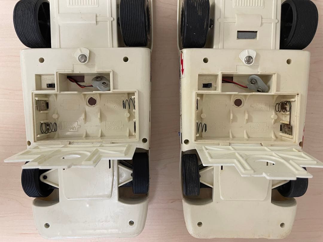 ポルシェ917ラジコン2台セット（アトコミ1号）