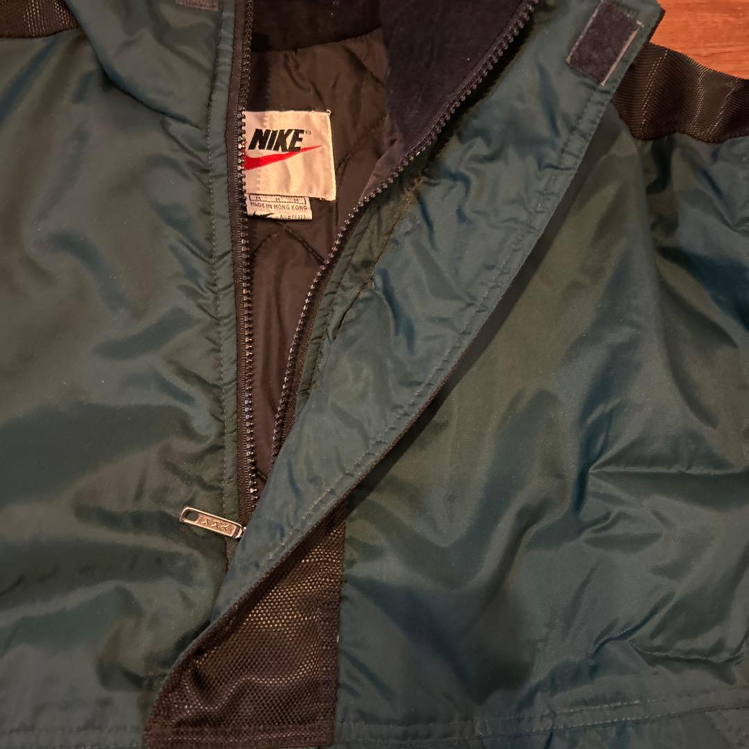 スノーボード　ウェア上下　NIKE SKECHERS バック付き