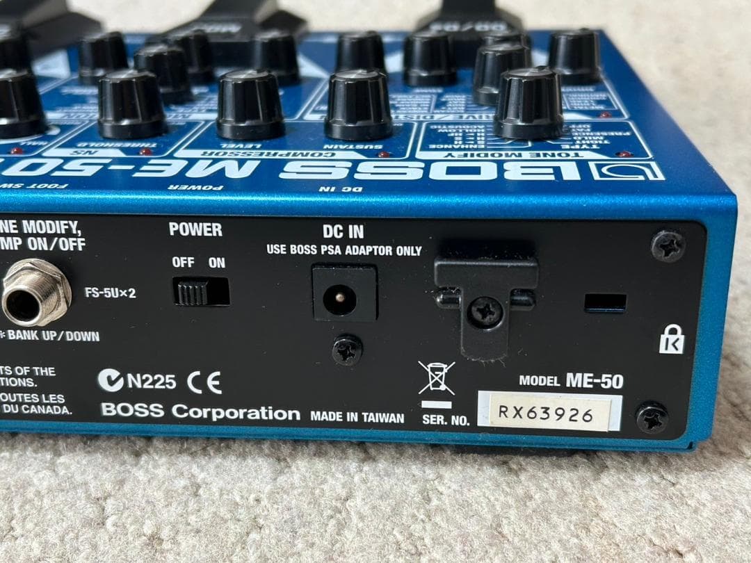 BOSS ME-50 ギターマルチエフェクター/ ソフトケース・ACアダプター付