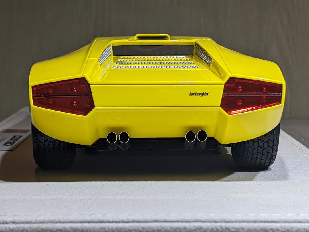 1/18 アイドロン カウンタックLP500 後期型 1971