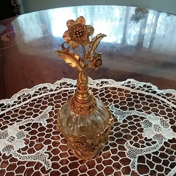 お値引き❗アンティーク香水ビン　金彩