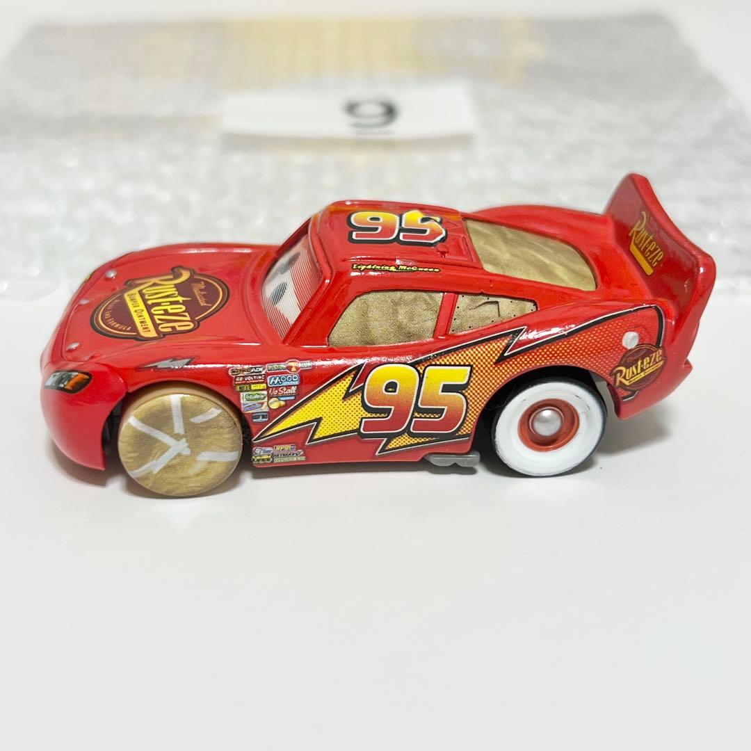 マテル　カーズ　PAINT MASK ライトニングマックイーン　ミニカー