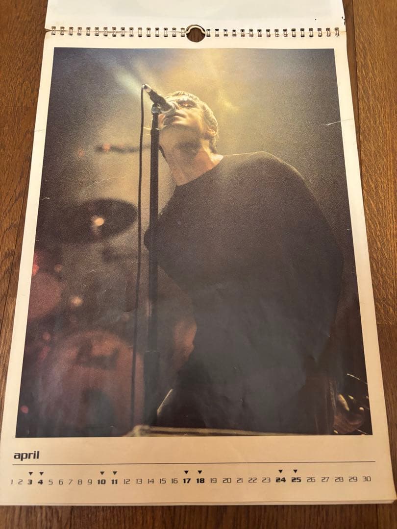 希少　ヴィンテージ　OASIS 1999年カレンダー