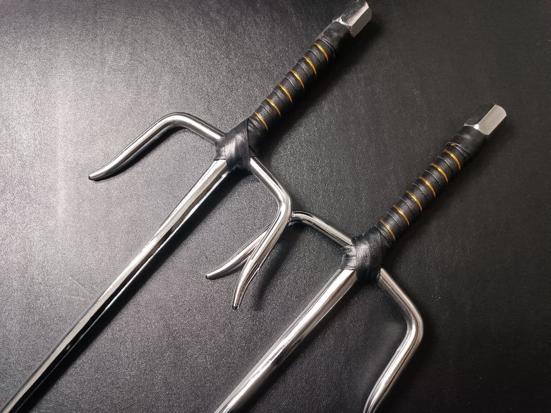 k*u様 武具　十手　48CM　2本セット　釵　琉球古武術　鉄製　古武道具　サイ