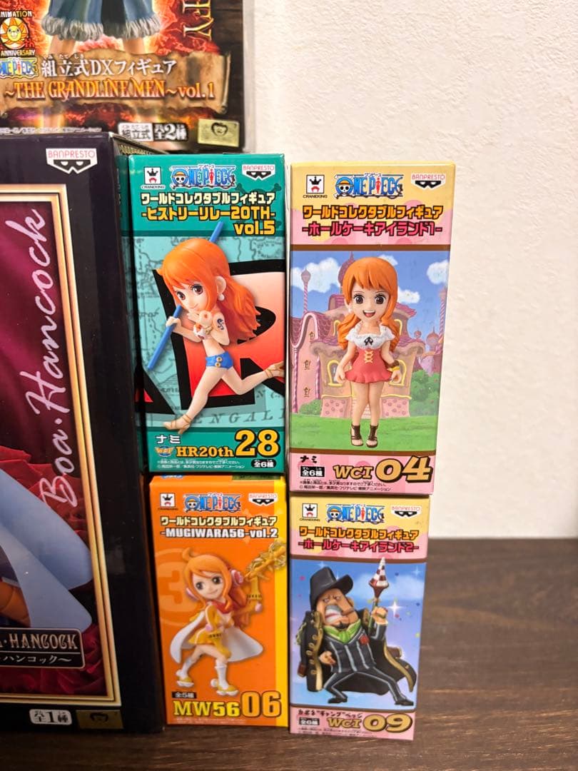 ONE PIECE フィギュアセット　ワーコレ　ナミ　ルフィ　シャンクス