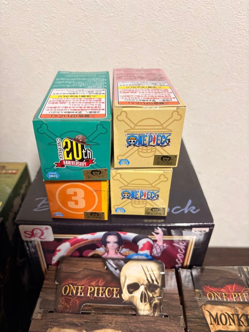 ONE PIECE フィギュアセット　ワーコレ　ナミ　ルフィ　シャンクス