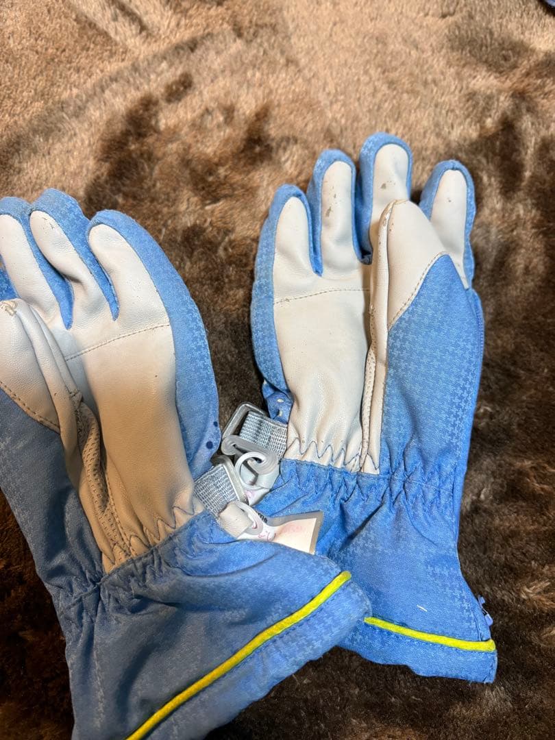 お値下げPhoenix 3点セット子供用 スキーウェア 130サイズ　キッズ手袋