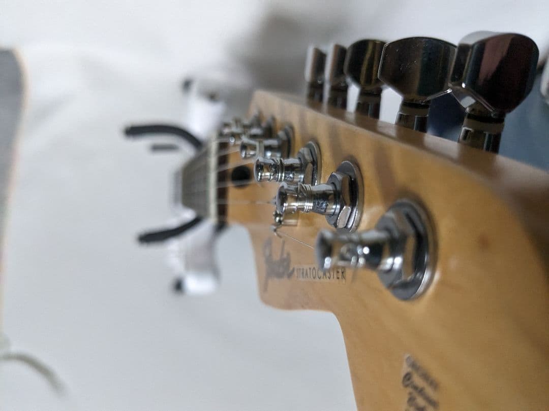 バスカーズ、エレキギター、ホワイト