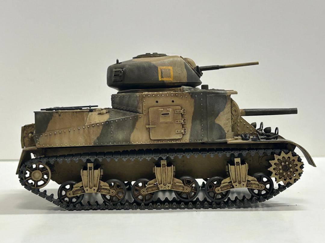 タミヤ　1/35 M3 グラント　戦車　完成品　模型　プラモデル