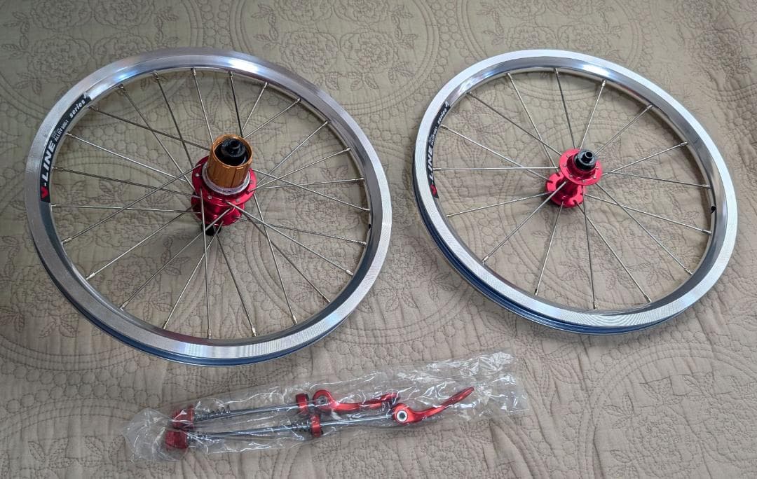 値下げ 16インチ305 7-11s対応 完組ホイール 前74mm 後135mm