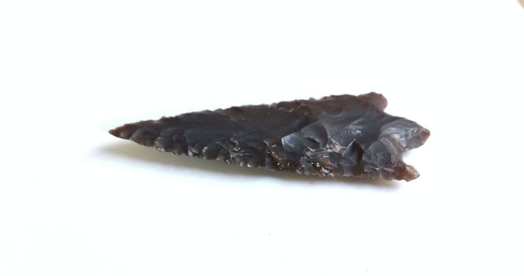 ❑ 憧れの赤メノウ モスアゲート 旧石器 372  ❒ 尖頭器 石器 模写