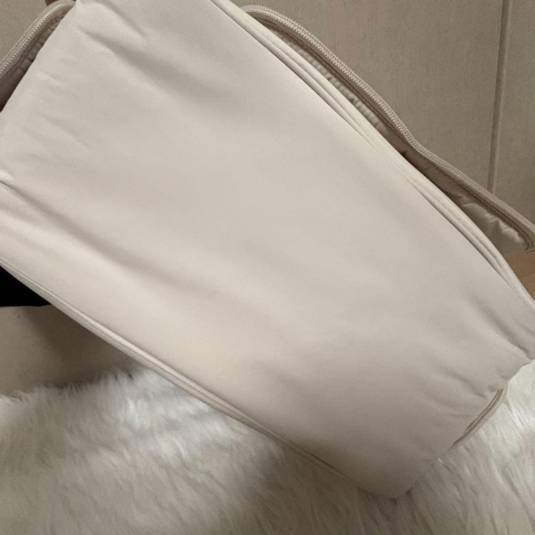 【美品】SSOOOK SLINGBAG(バッグ右）ベージュ M