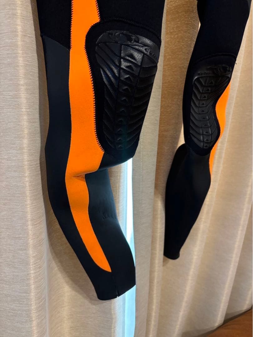 【即納】Cyber フルスーツ ウェットスーツ 黒/オレンジ