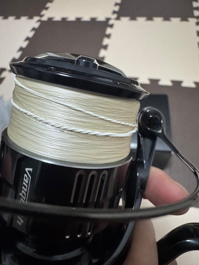 19ヴァンキッシュ 4000mhg シマノ　スピニングリール　シーバス