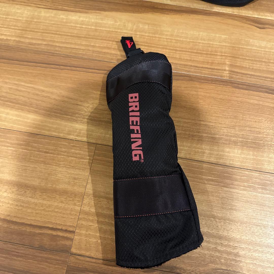 BRIEFING キャディバッグ 黒　ヘッドカバーセット