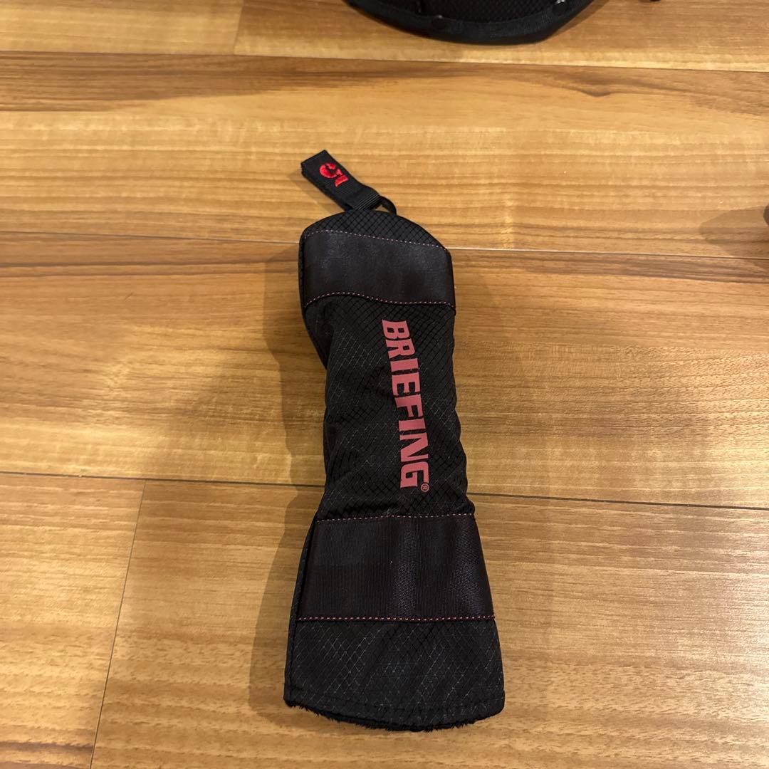 BRIEFING キャディバッグ 黒　ヘッドカバーセット