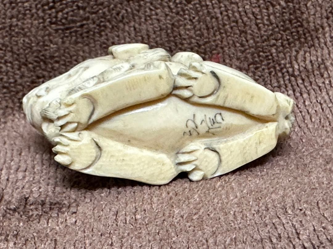 唐物　古美術品　 ライオン　マンモス牙彫　 置物　細密細工　骨董　アンティーク