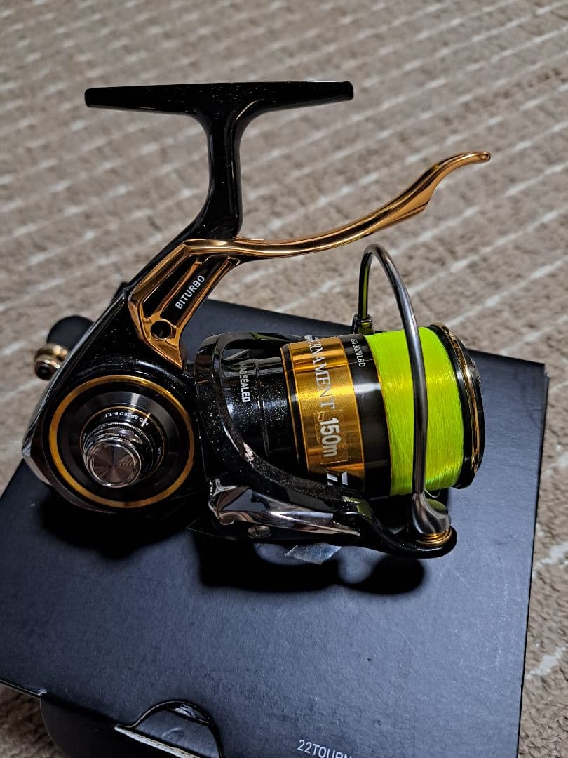 リール !Daiwa 22TOURNAMENT ISO 3000LBD